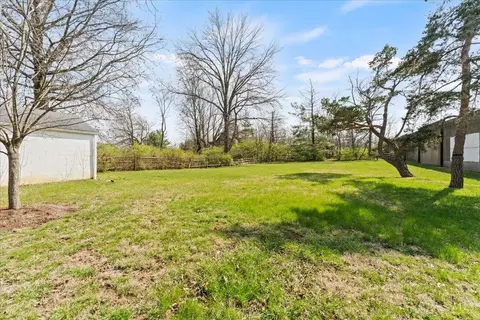 Exterior - 10019 Zig Zag Rd, Montgomery, OH 45242 photo 4 of 4