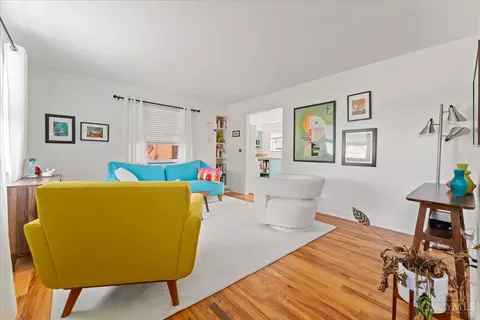 Living - 10019 Zig Zag Rd, Montgomery, OH 45242 photo 1 of 4