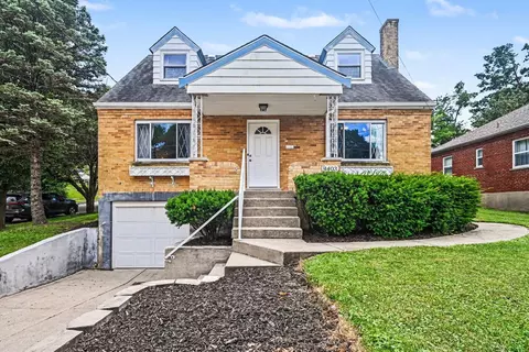 4403 St Martins Pl, Cincinnati, OH 45211