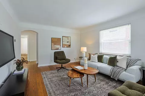 Living - 6738 Hampton Dr, Cincinnati, OH 45236 photo 1 of 2