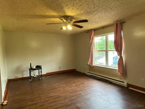 Living - 2333 Tucker Rd, Blanchester, OH 45107 photo 2 of 3