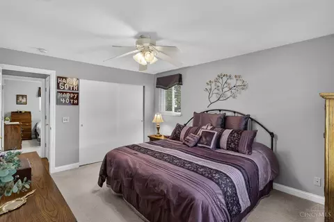 Bedroom - 5508 Cleander Dr, Cincinnati, OH 45238 photo 3 of 7