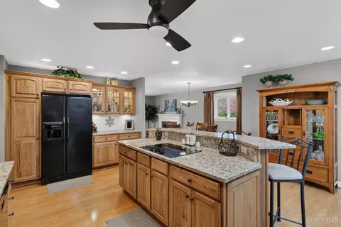 Kitchen - 5508 Cleander Dr, Cincinnati, OH 45238 photo 5 of 5