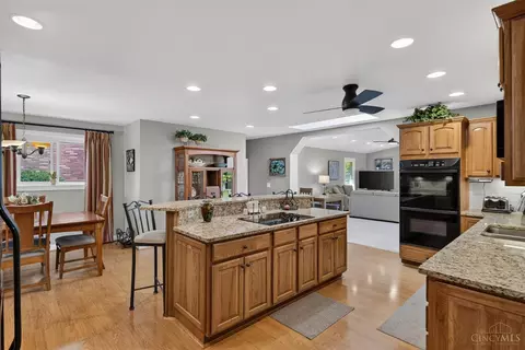 Kitchen - 5508 Cleander Dr, Cincinnati, OH 45238 photo 1 of 5
