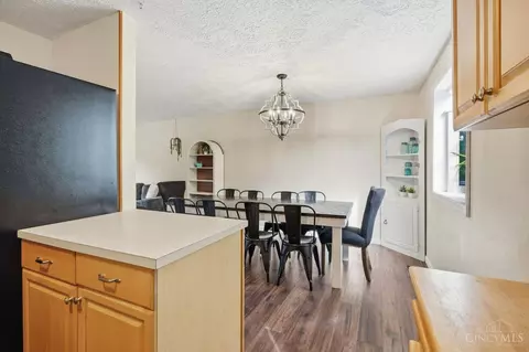 Dining - 4213 Highlander Ct, Cincinnati, OH 45245 photo 1 of 5