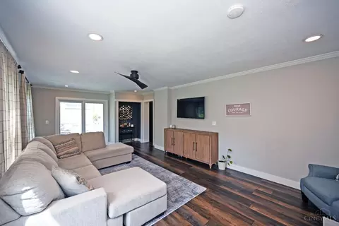 Living - 1141 Morado Dr, Cincinnati, OH 45238 photo 5 of 6
