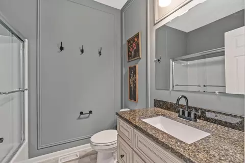 Bath - 3359 Forestview Dr, Cincinnati, OH 45211 photo 3 of 4