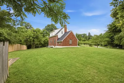 Exterior - 3766 Dunkirk St, Cincinnati, OH 45220 photo 5 of 7
