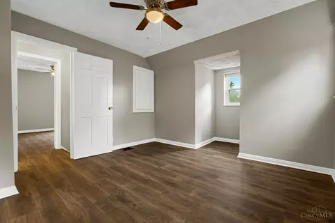Bedroom - 3766 Dunkirk St, Cincinnati, OH 45220 photo 3 of 4