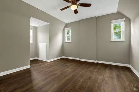 Bedroom - 3766 Dunkirk St, Cincinnati, OH 45220 photo 4 of 4