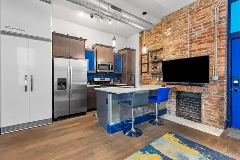 Kitchen - 1420 Elm St, Cincinnati, OH 45202 photo 2 of 4