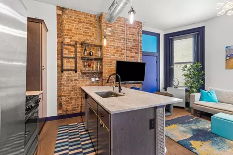 Kitchen - 1420 Elm St, Cincinnati, OH 45202 photo 1 of 4
