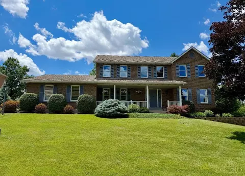 5445 Creek Bend Dr, West Chester, OH 45069