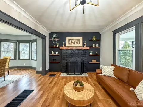 Living - 4849 Prosperity Pl, Cincinnati, OH 45238 photo 1 of 1