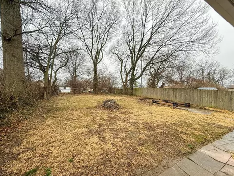 Exterior - 4849 Prosperity Pl, Cincinnati, OH 45238 photo 8 of 9