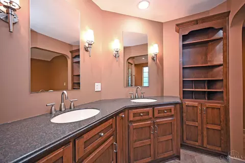 1020 Galbraith Rd, Cincinnati, OH 45231 photo 35