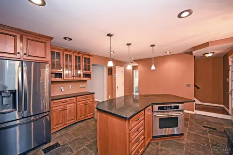 1020 Galbraith Rd, Cincinnati, OH 45231 photo 22
