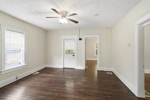 5128 Blaesi St, Cincinnati, OH 45227 photo 3