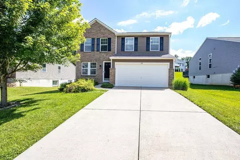 126 Regatta Dr, New Richmond, OH 45157