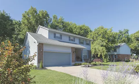 Exterior - 8134 Saddleback Pl, Maineville, OH 45039 photo 3 of 6