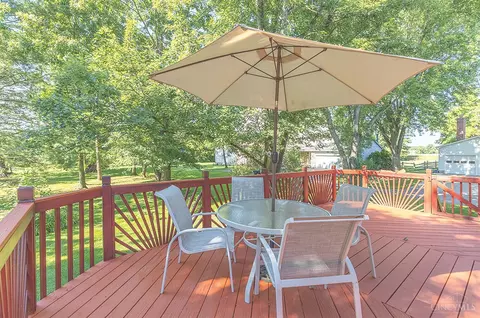 Exterior - 8134 Saddleback Pl, Maineville, OH 45039 photo 2 of 6