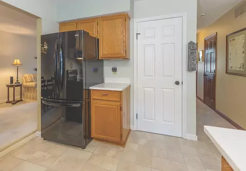 Kitchen - 8134 Saddleback Pl, Maineville, OH 45039 photo 3 of 3