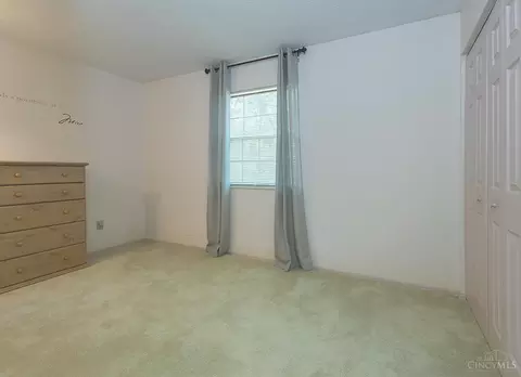 Bedroom - 8134 Saddleback Pl, Maineville, OH 45039 photo 5 of 9
