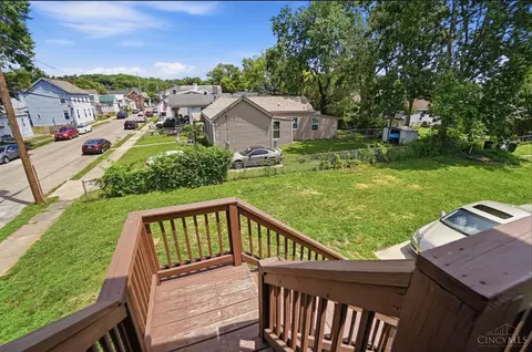 Exterior - 243 Vine St, Reading, OH 45215 photo 4 of 10