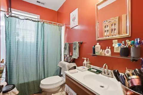 Bath - 243 Vine St, Reading, OH 45215 photo 2 of 2