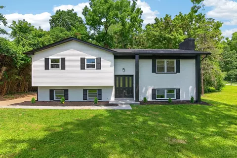 4074 Kemper Rd, Sharonville, OH 45241
