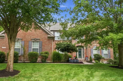 7484 Hunters Trl, West Chester, OH 45069