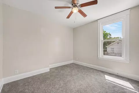 Bedroom - 1276 Dewey Ave, Cincinnati, OH 45205 photo 2 of 4