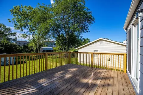 Exterior - 1341 Longacre Dr, Forest Park, OH 45240 photo 6 of 9