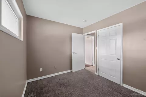 8760 Grenada Dr, Cincinnati, OH 45231 photo 26