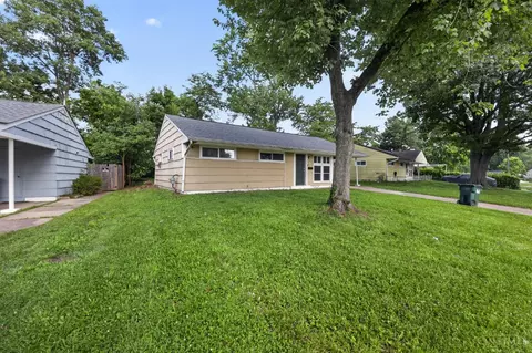 8760 Grenada Dr, Cincinnati, OH 45231 photo 3