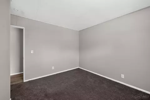 1910 Ashbrook Dr, Cincinnati, OH 45238 photo 19