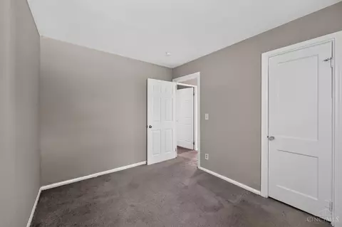 1910 Ashbrook Dr, Cincinnati, OH 45238 photo 16