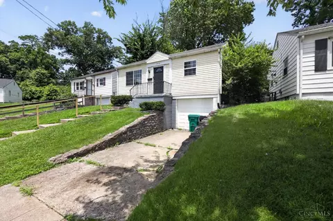 1910 Ashbrook Dr, Cincinnati, OH 45238 photo 3