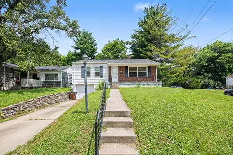 6480 Ridgefield Dr, Cincinnati, OH 45224