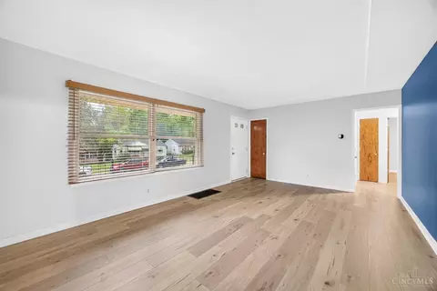Living - 6480 Ridgefield Dr, Cincinnati, OH 45224 photo 2 of 2