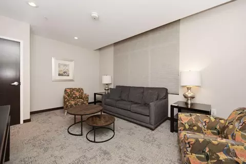 Living - 400 Pike St, Cincinnati, OH 45202 photo 3 of 9