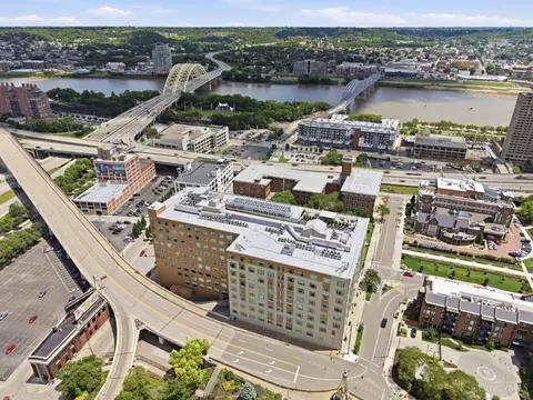 View/Area - 400 Pike St, Cincinnati, OH 45202 photo 9 of 14