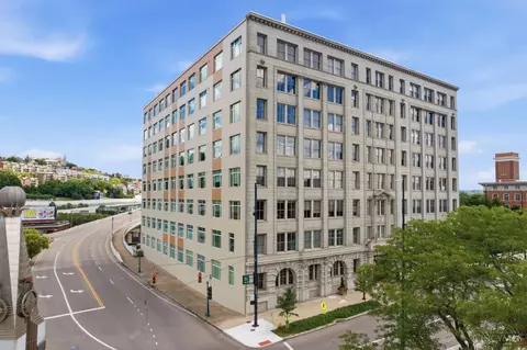 Exterior - 400 Pike St, Cincinnati, OH 45202 photo 1 of 7