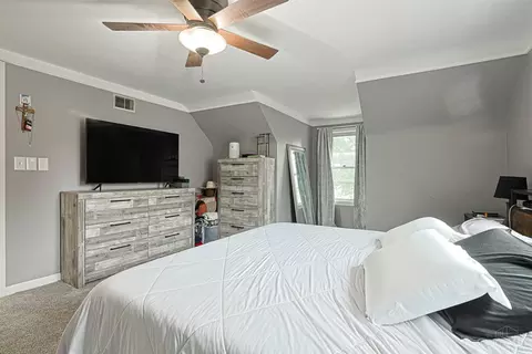 Bedroom - 100 Elbern Ave, Harrison, OH 45030 photo 3 of 6