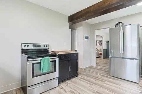 Kitchen - 100 Elbern Ave, Harrison, OH 45030 photo 2 of 2