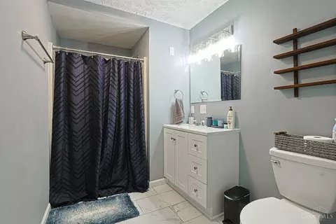 Bath - 100 Elbern Ave, Harrison, OH 45030 photo 1 of 3