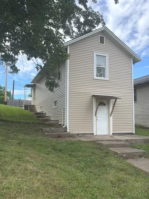 Exterior - 1829 Parrish Ave, Hamilton, OH 45011 photo 2 of 4