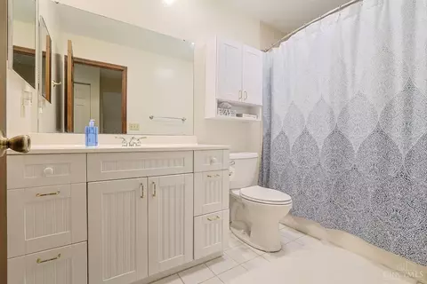 Bath - 11539 Applejack Ct, Cincinnati, OH 45249 photo 5 of 5