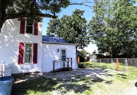 Exterior - 509 Cherry St, Blanchester, OH 45107 photo 7 of 14