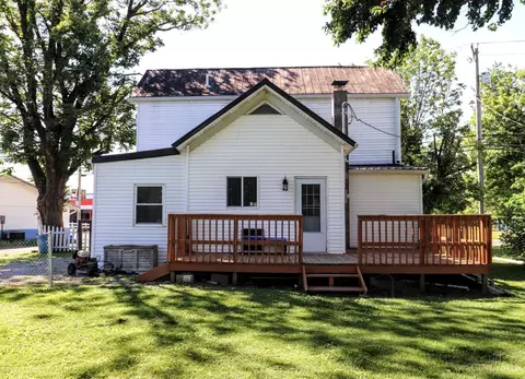 Exterior - 509 Cherry St, Blanchester, OH 45107 photo 13 of 14